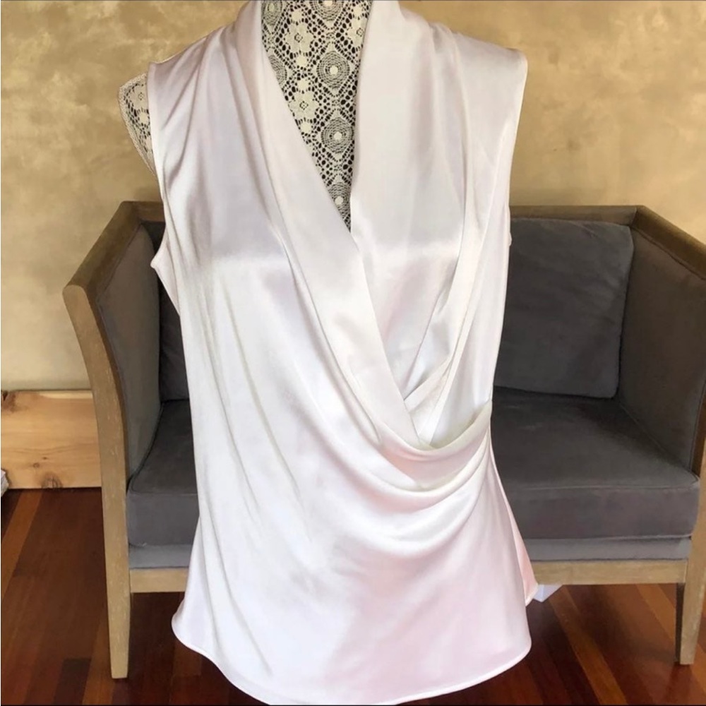 St. John white silk women’s top Sz 6